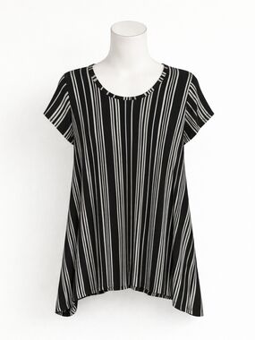 Black and White Curved Hem Blouse